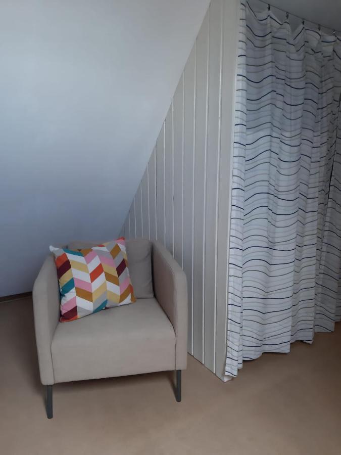 Giebelzimmer Mit Weinbergblick Stetten  Zewnętrze zdjęcie